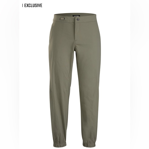 Arc’teryx Acrople Joggers in olive green